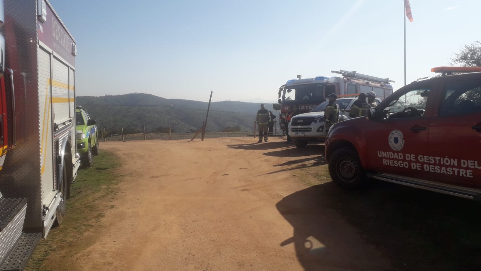 CON LA AYUDA DE DRONES Y EL RÁPIDO DESPLIEGUE DE EQUIPOS MUNICIPALES, DOS JÓVENES FUERON RESCATADOS SIN LESIONES TRAS EXTRAVIARSE EN EL SECTOR RURAL DE VILLA ALEMANA