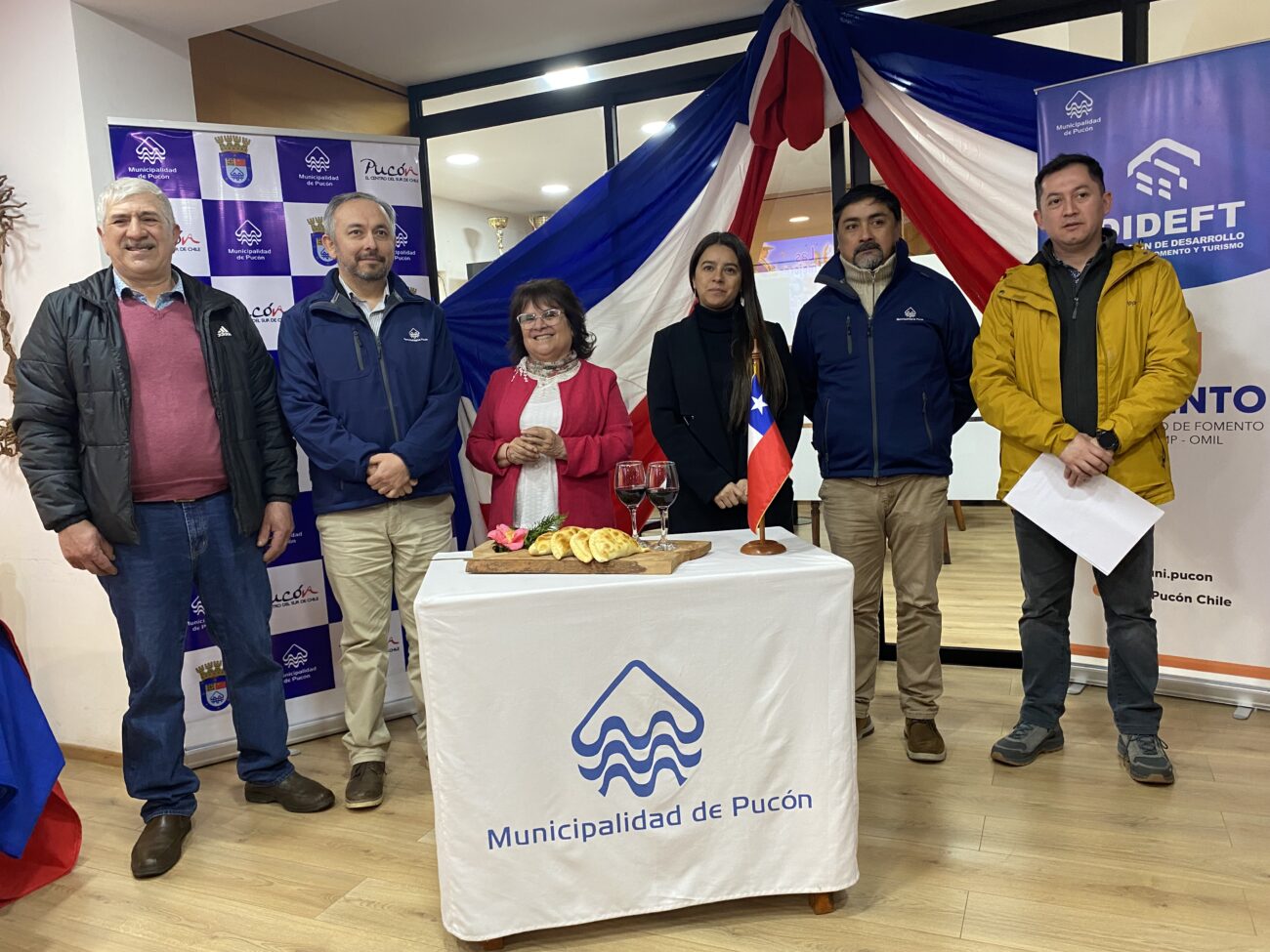 EN VÍSPERAS DE FIESTAS PATRIAS LANZARON CONCURSO LA MEJOR EMPANADA DE PUCÓN – Website de la Municipalidad de Pucón