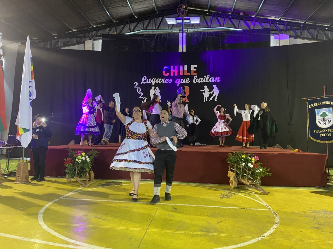 ESCUELA VILLA SAN PEDRO DE PUCÓN ORGANIZÓ GALA “CHILE LUGARES QUE BAILAN – Website de la Municipalidad de Pucón