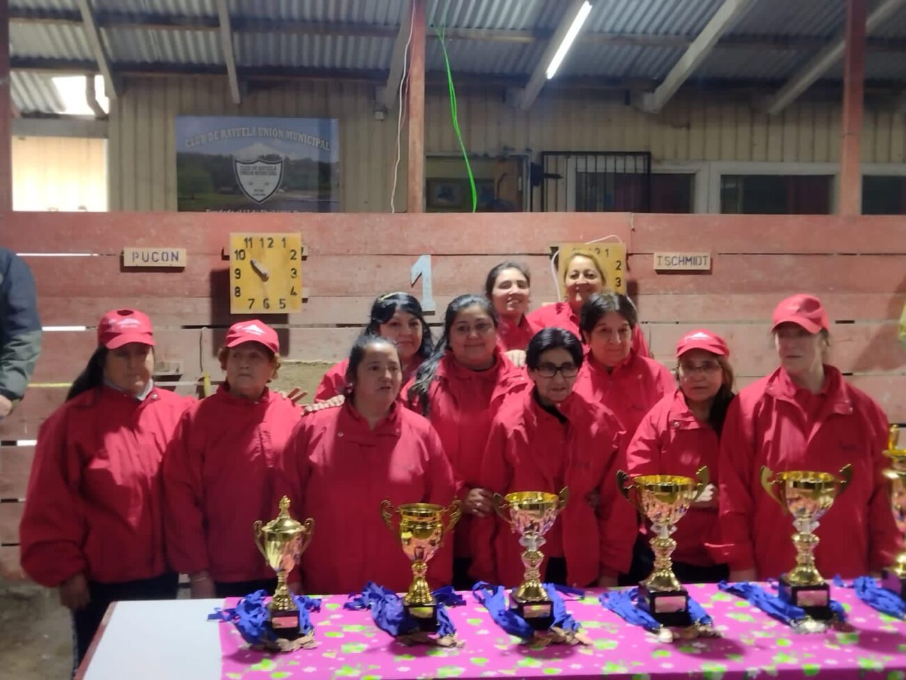 PUCÓN ES CAMPEÓN REGIONAL DE RAYUELA DAMAS – Website de la Municipalidad de Pucón