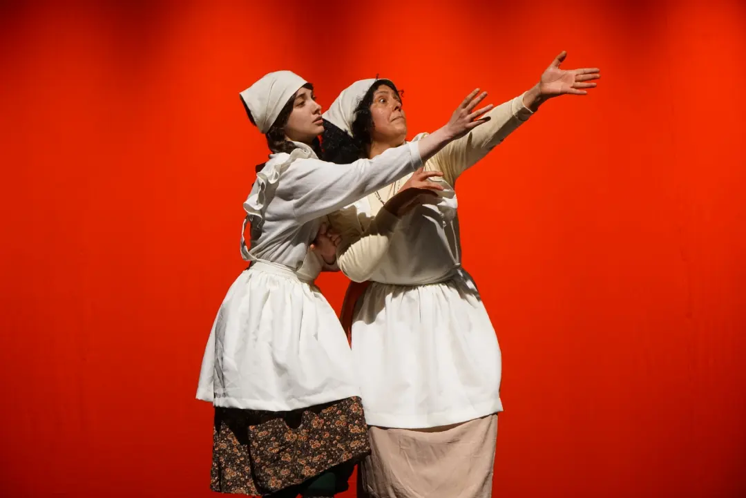 El Centro Cultural de Castro volvió a brillar de la mano de “SAKEO”