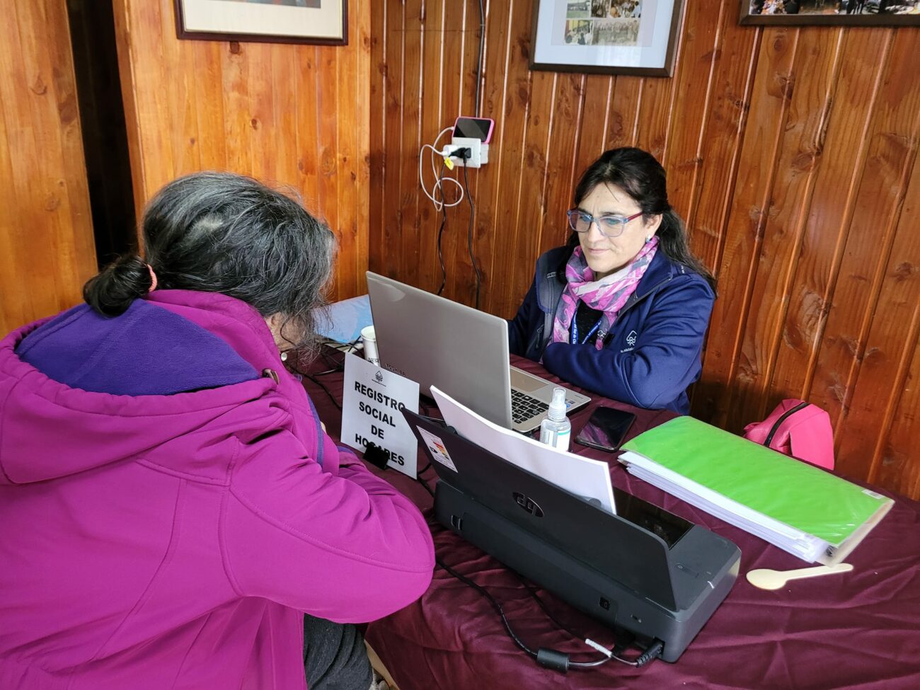 MUNICIPIO EN TERRENO DE PUCÓN LLEGÓ HASTA EL SECTOR CANDELARIA – Website de la Municipalidad de Pucón