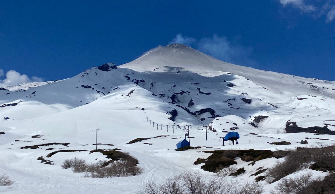 SERNAGEOMIN REDUJO EL PERÍMETRO DE EXCLUSIÓN DEL VOLCÁN VILLARRICA A 500 METROS SOBRE EL CRÁTER – Website de la Municipalidad de Pucón