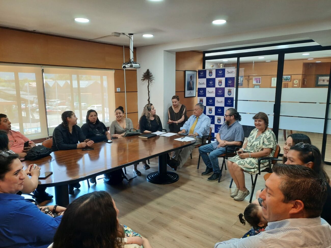 EN PUCÓN MATERIALIZARON IMPORTANTE CONVENIO PARA PROYECTOS DE VIVIENDAS SOCIALES – Website de la Municipalidad de Pucón
