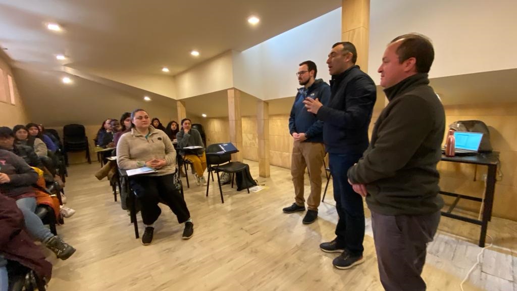 La capacitación y el emprendimiento son claves para el desarrollo de la economía local.