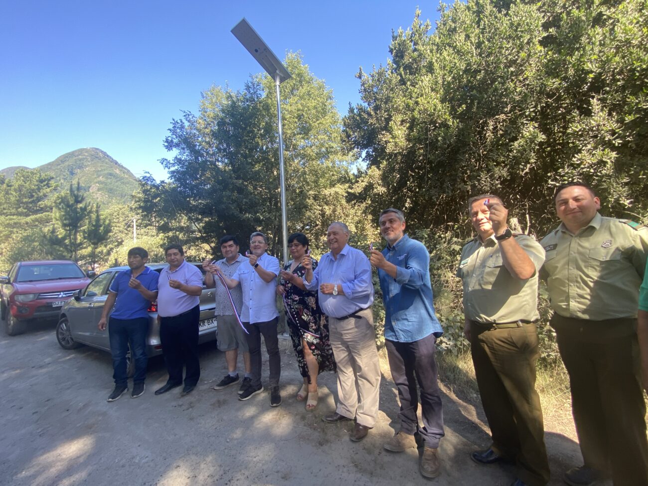 INAUGURAN NUEVAS LUMINARIAS LED AUTÓNOMAS EN EL SECTOR RURAL DE QUELHUE EN PUCÓN – Website de la Municipalidad de Pucón