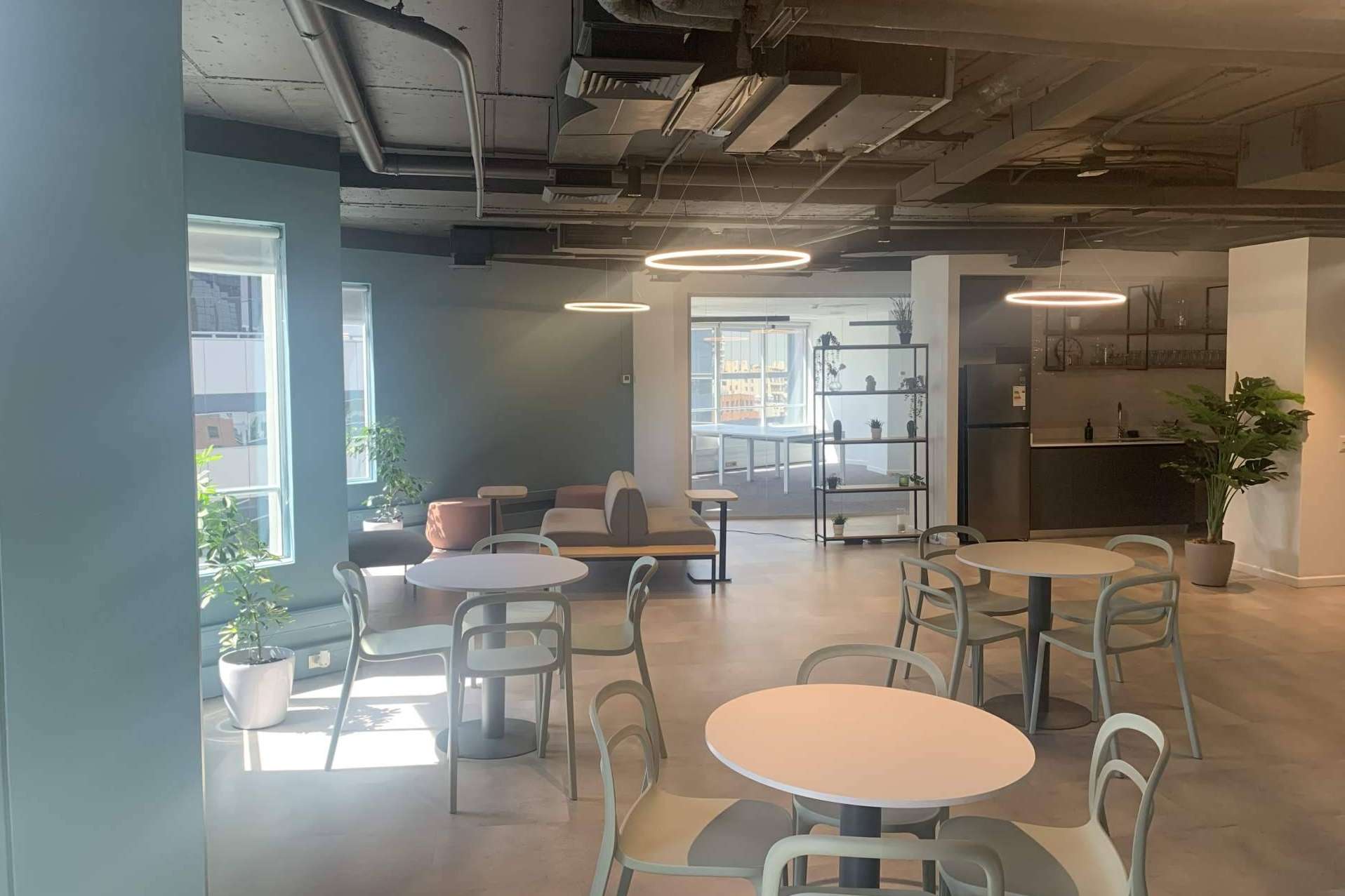El futuro es Híbrido; Análisis del mercado de oficinas en Santiago de Chile
